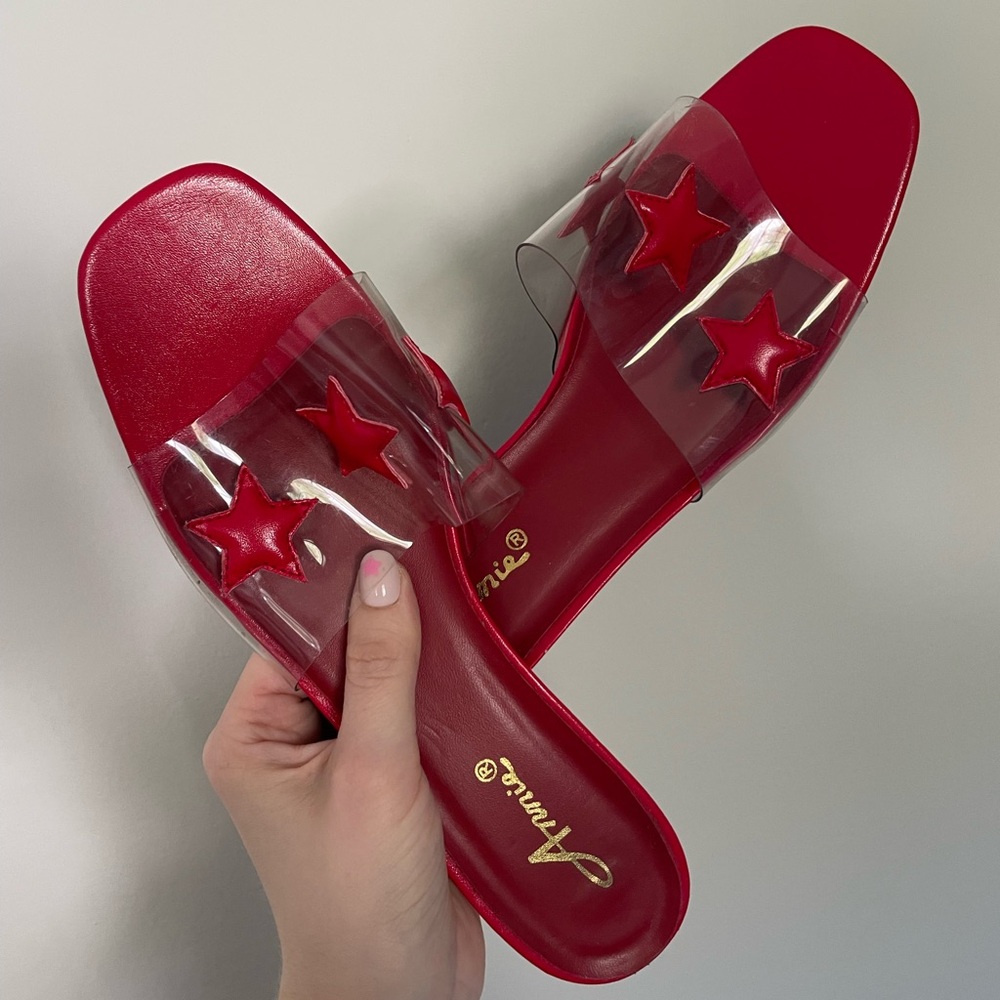 Americana Vintage Red Low Heels with Star Details